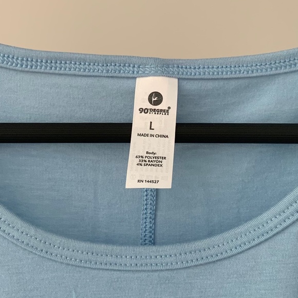 Light Blue Front Twist Workout Tank Top - Picture 4 of 5